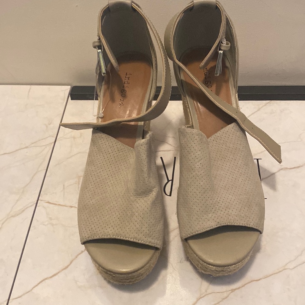 Tan/cream platform espadrilles